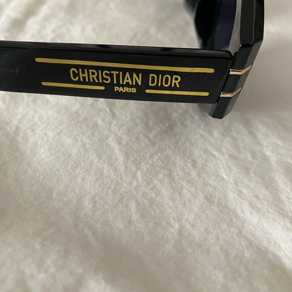 DIOR sunglasses, had for a year worn just a few time. - Picture 2 of 7
